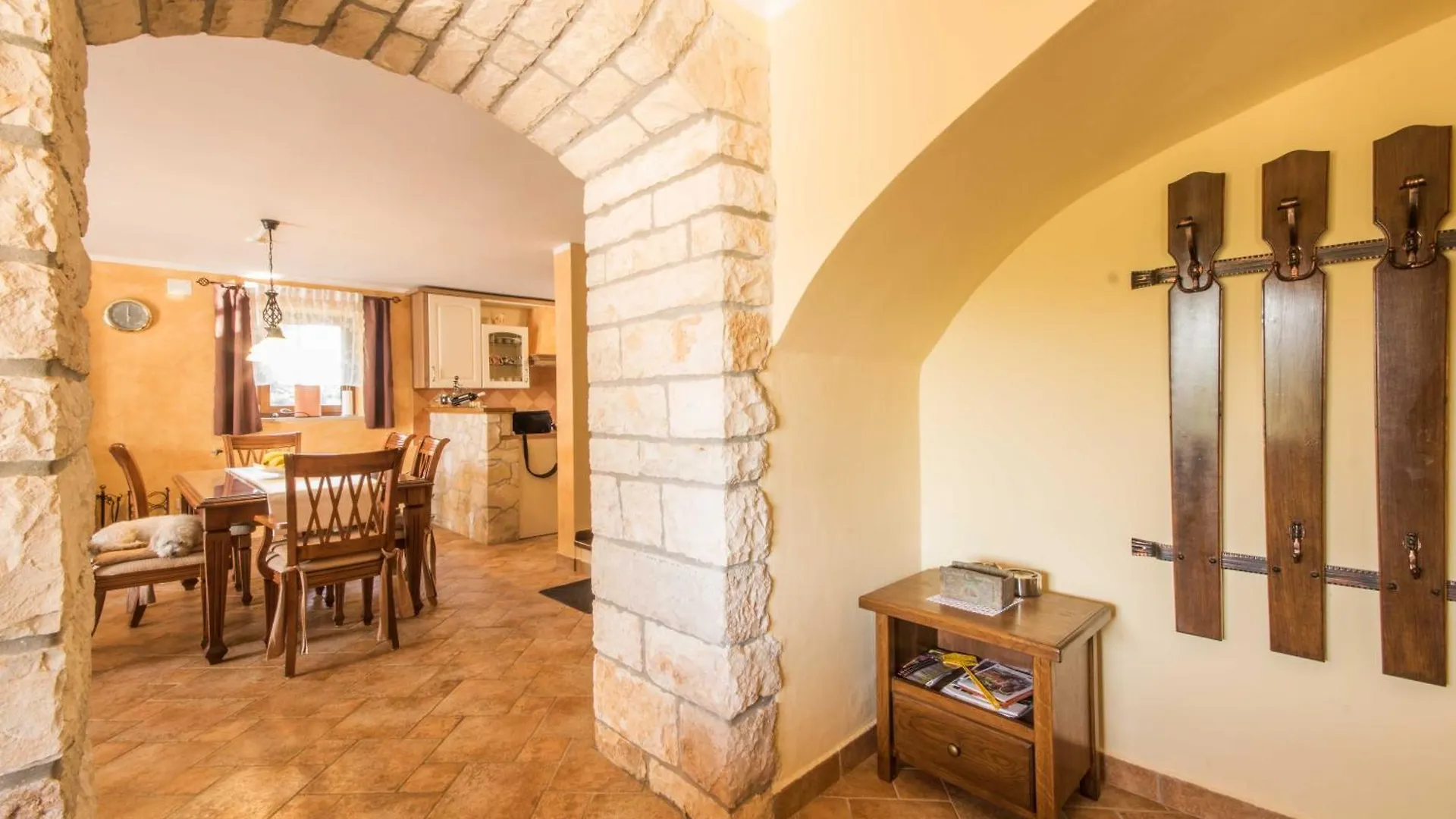 Nyaraló Villa Mendula, A Pet Friendly Rustic Haven Surrounded By Nature Šumber
